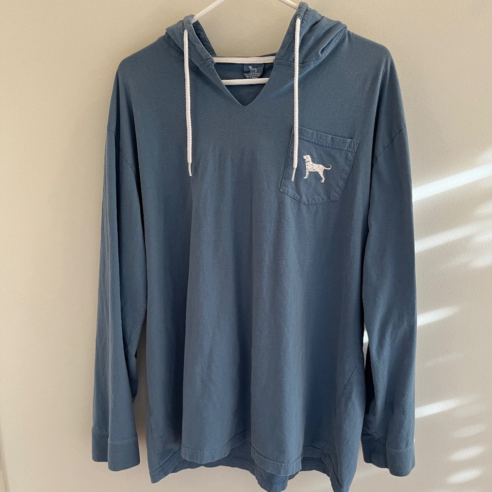 THE BLACK DOG— Lightweight T Shirt Hoodie, size XL